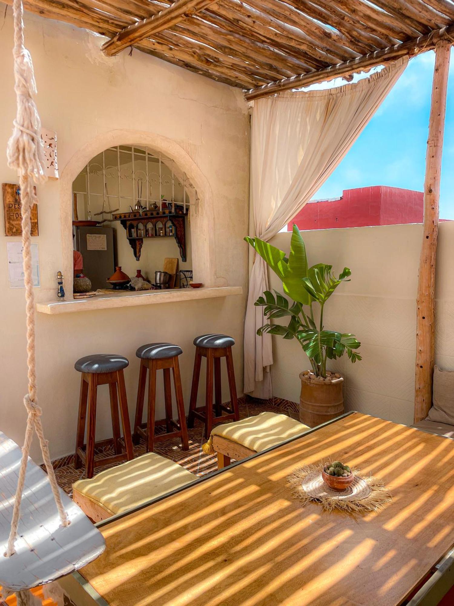 Desart Hostel Tamraght Extérieur photo